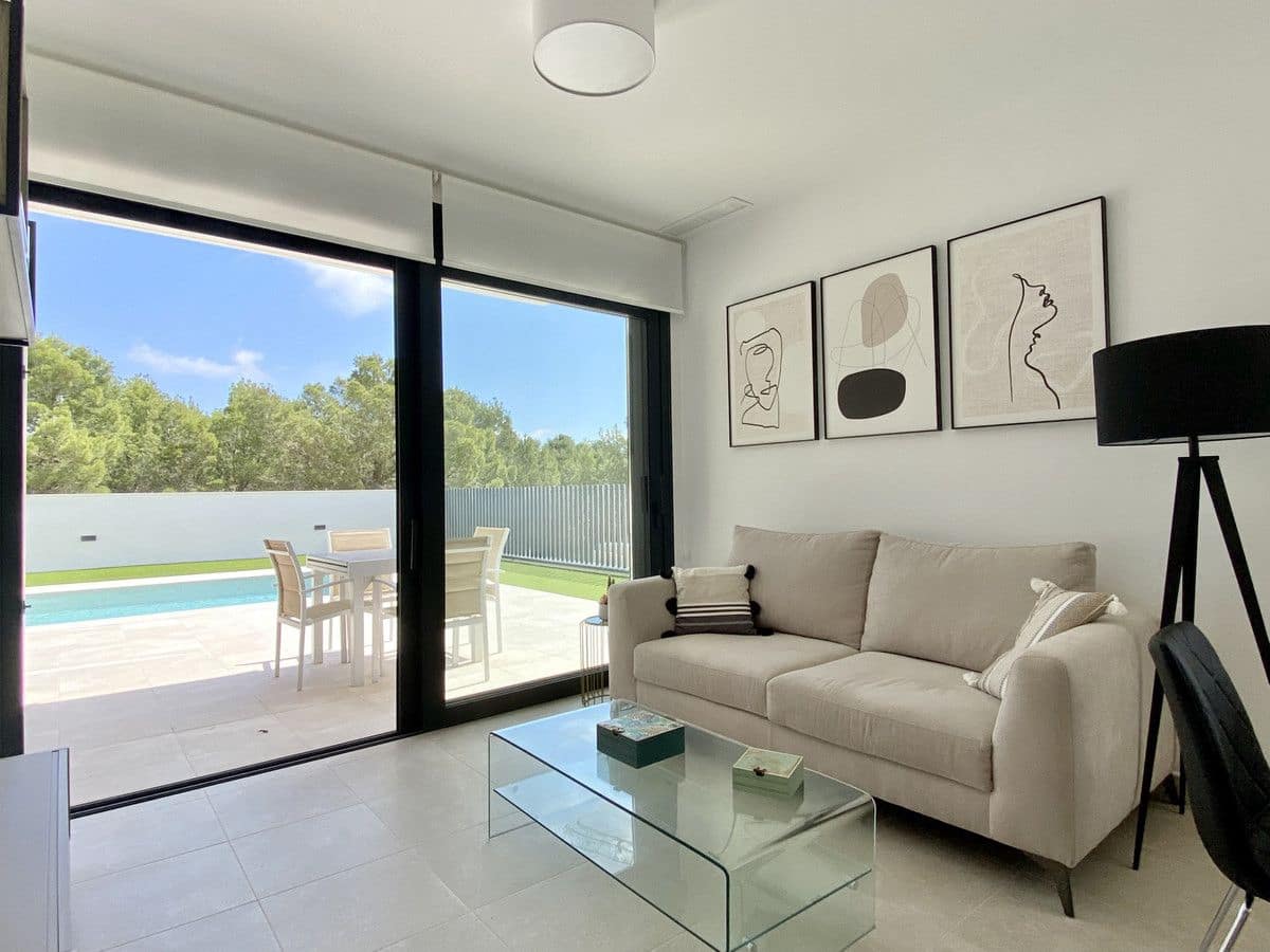 3 soveværelse Villa til salg i La Nucia med swimmingpool - € 600.000 (Ref: 9992596)