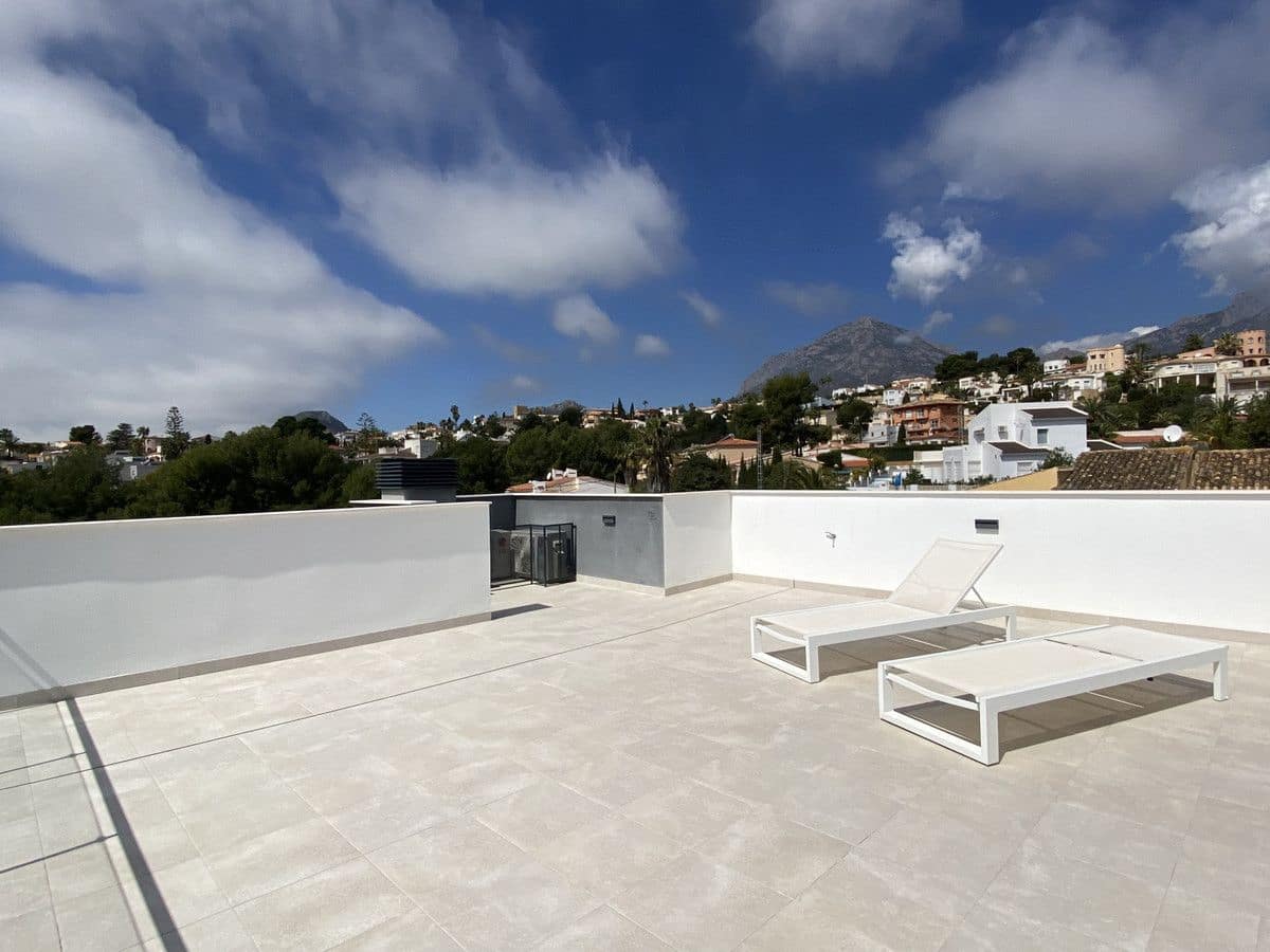 3 soveværelse Villa til salg i La Nucia med swimmingpool - € 600.000 (Ref: 9992596)