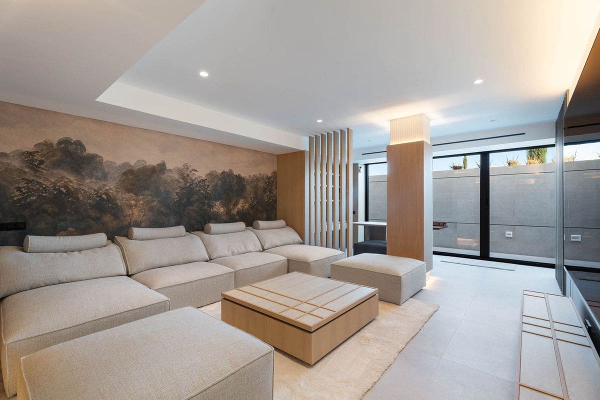 4 soveværelse Villa til salg i Mijas med swimmingpool - € 2.795.000 (Ref: 9992598)
