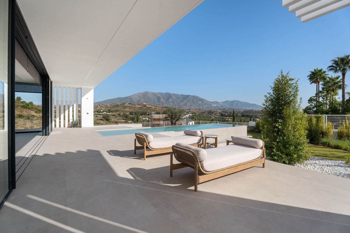 4 soveværelse Villa til salg i Mijas med swimmingpool - € 2.795.000 (Ref: 9992598)