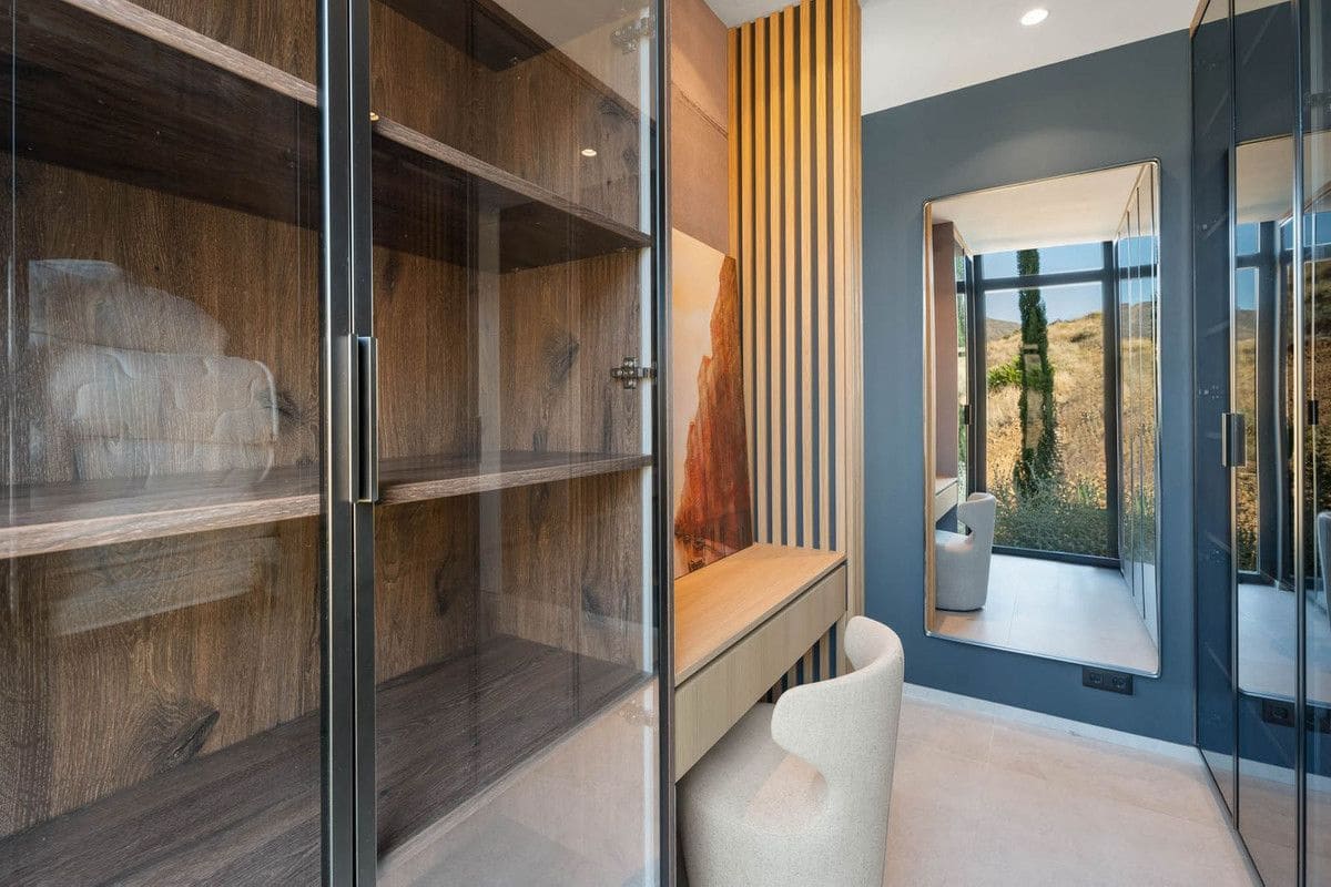 4 soveværelse Villa til salg i Mijas med swimmingpool - € 2.795.000 (Ref: 9992598)