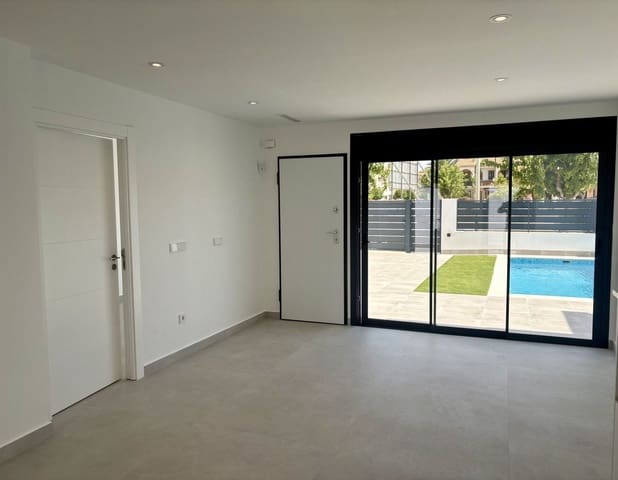 3 bedroom Villa for sale in Los Narejos, Los Alcázares with pool - € 659,000 (Ref: 9992610)