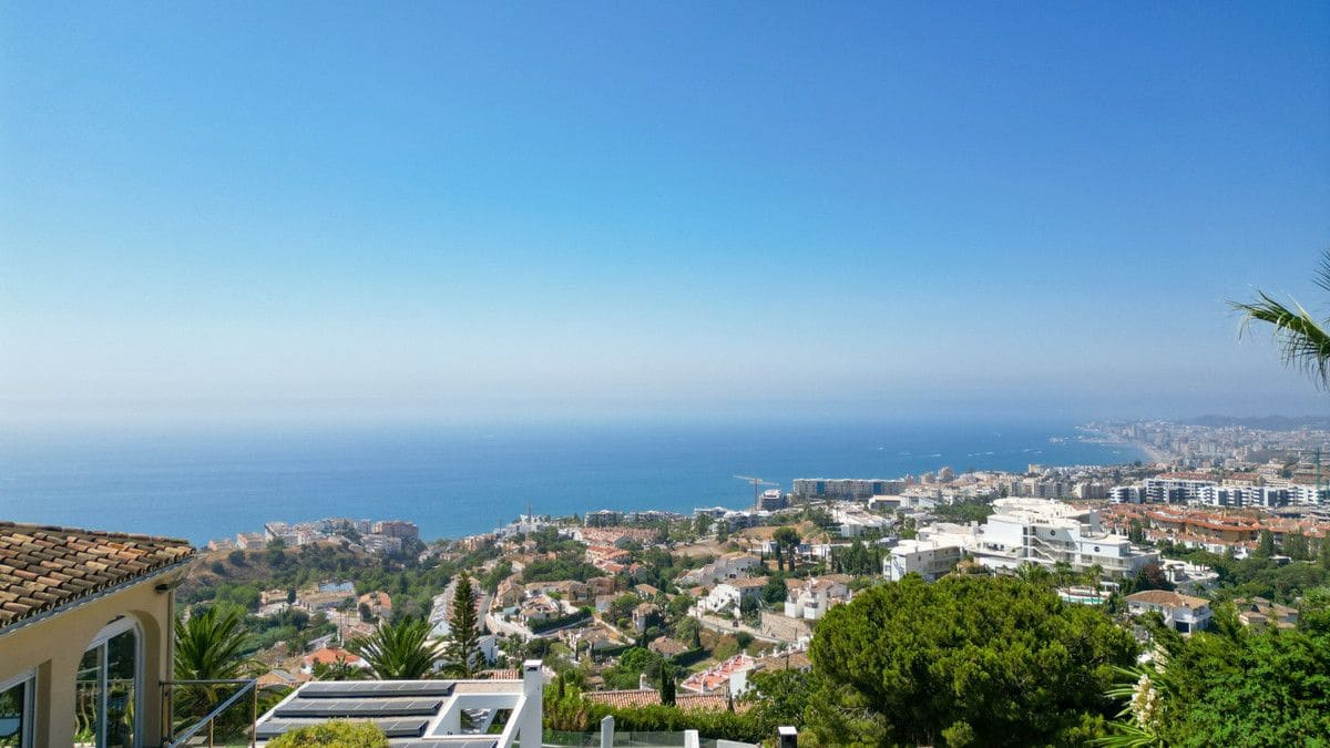4 slaapkamer Villa te koop in Benalmadena met zwembad - € 2.600.000 (Ref: 9992614)