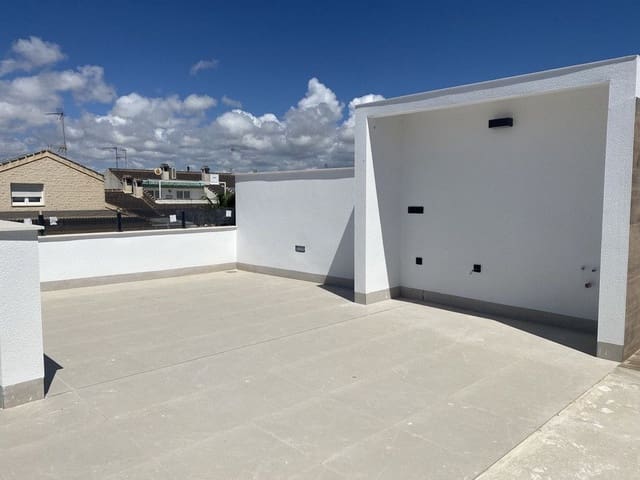 2 bedroom Villa for sale in Lo Pagan, San Pedro del Pinatar with pool - € 279,000 (Ref: 9992699)