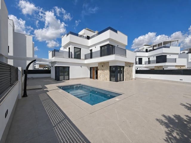 6 soveværelse Villa til salg i Torre-Pacheco med swimmingpool - € 675.000 (Ref: 9992729)