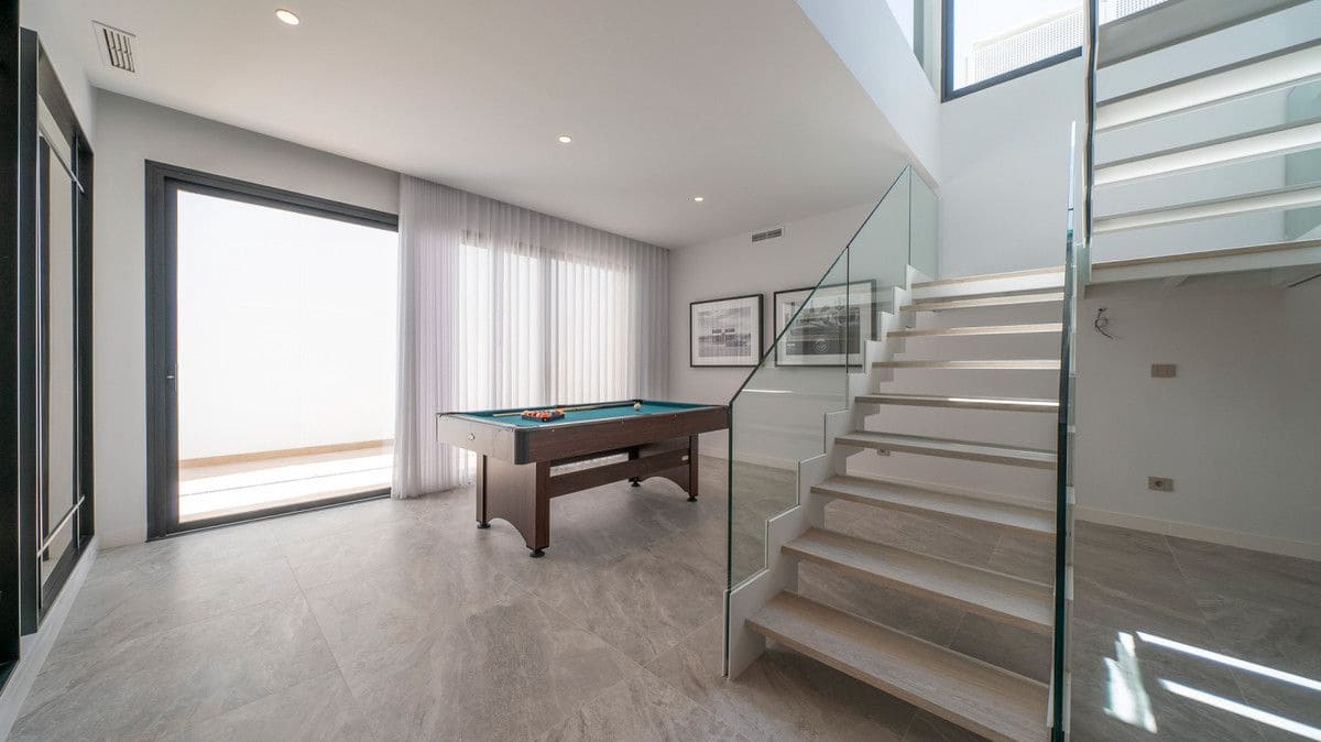 4 soveværelse Villa til salg i Finestrat med swimmingpool - € 1.400.000 (Ref: 9992744)