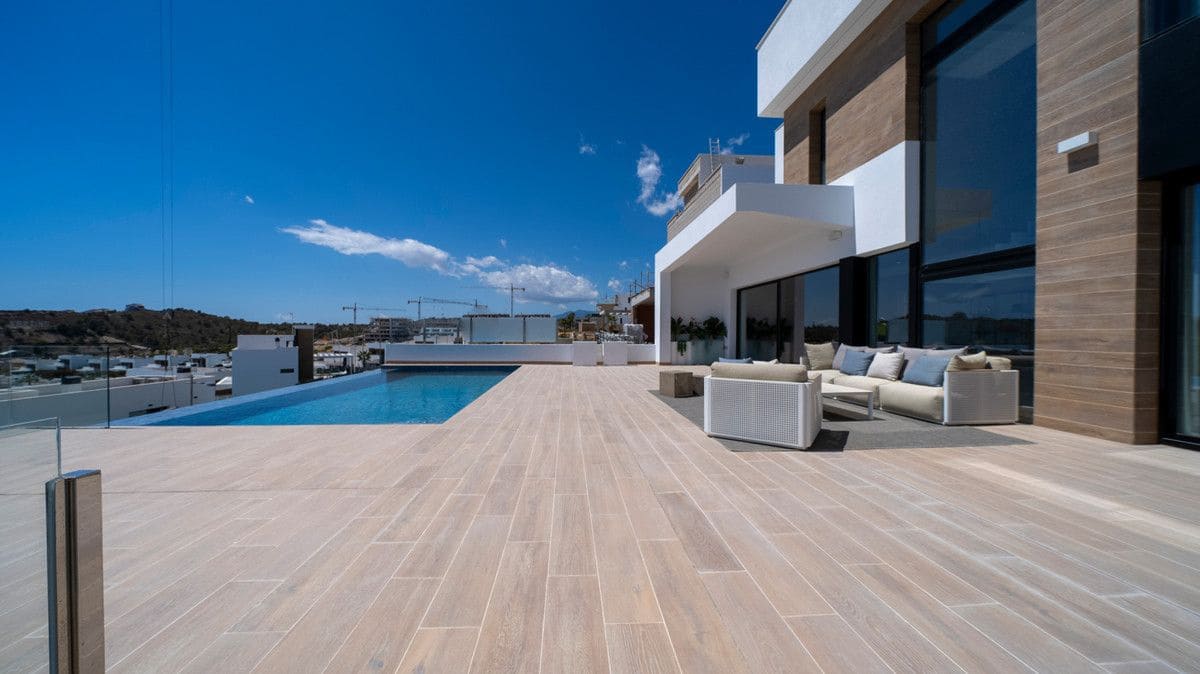 4 soveværelse Villa til salg i Finestrat med swimmingpool - € 1.400.000 (Ref: 9992744)