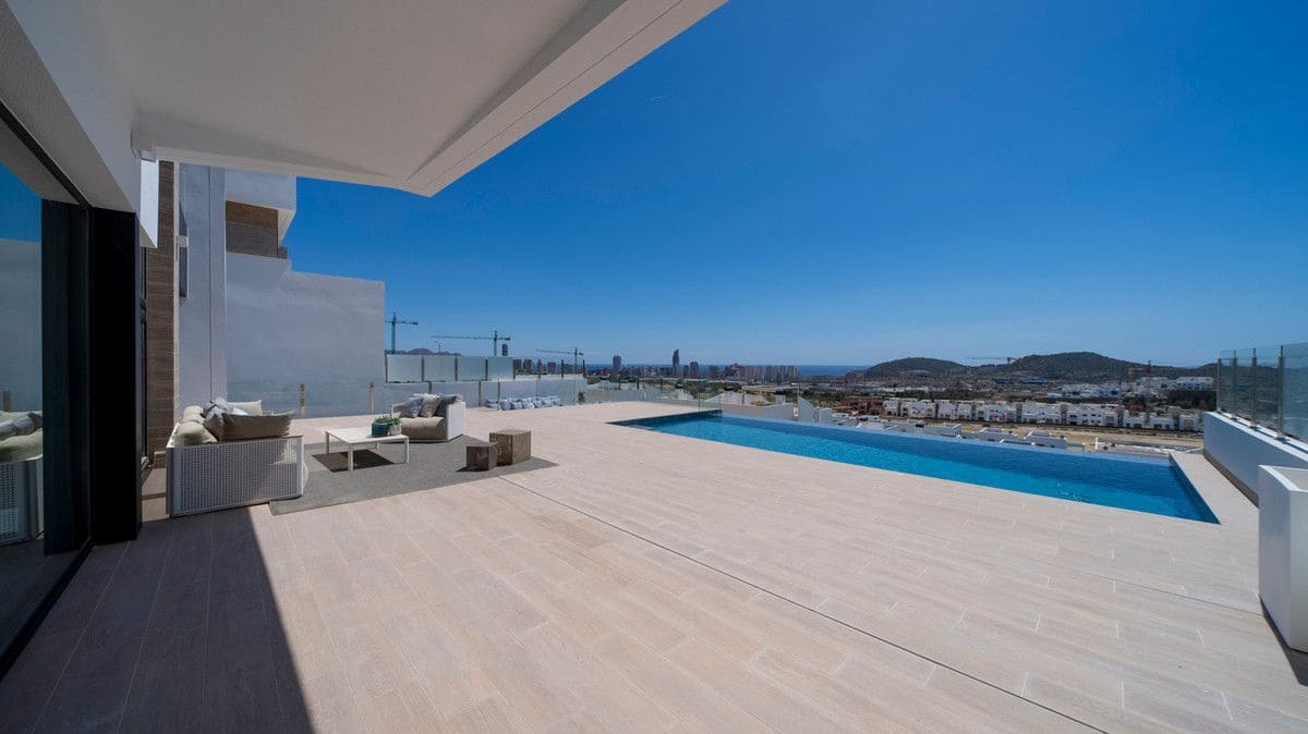Chalet de 5 habitaciones en Finestrat en venta con piscina - 1.550.000 € (Ref: 9992745)