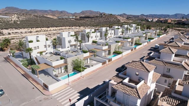 Chalet de 3 habitaciones en Puerto de Mazarron, Mazarrón en venta con piscina - 287.000 € (Ref: 9992748)