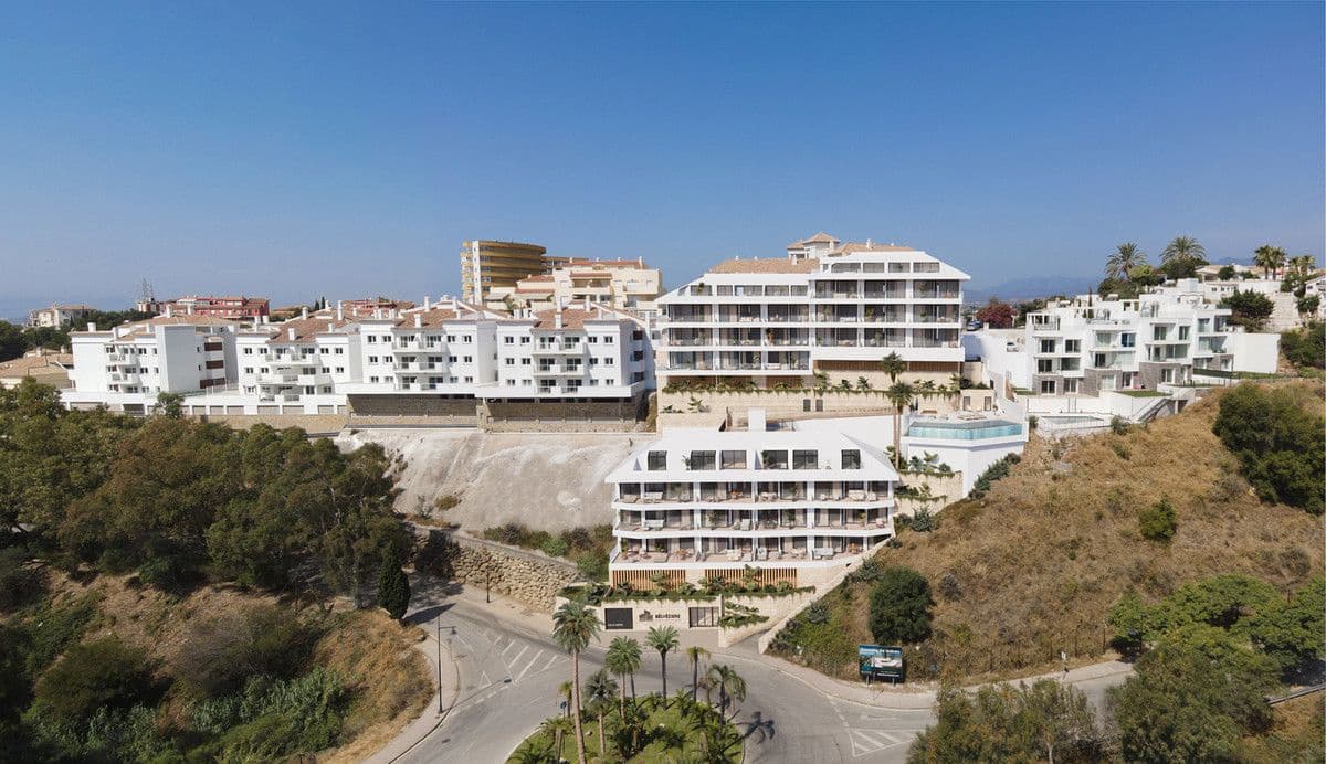 Apartamento de 3 habitaciones en Fuengirola en venta con piscina - 545.000 € (Ref: 9992806)