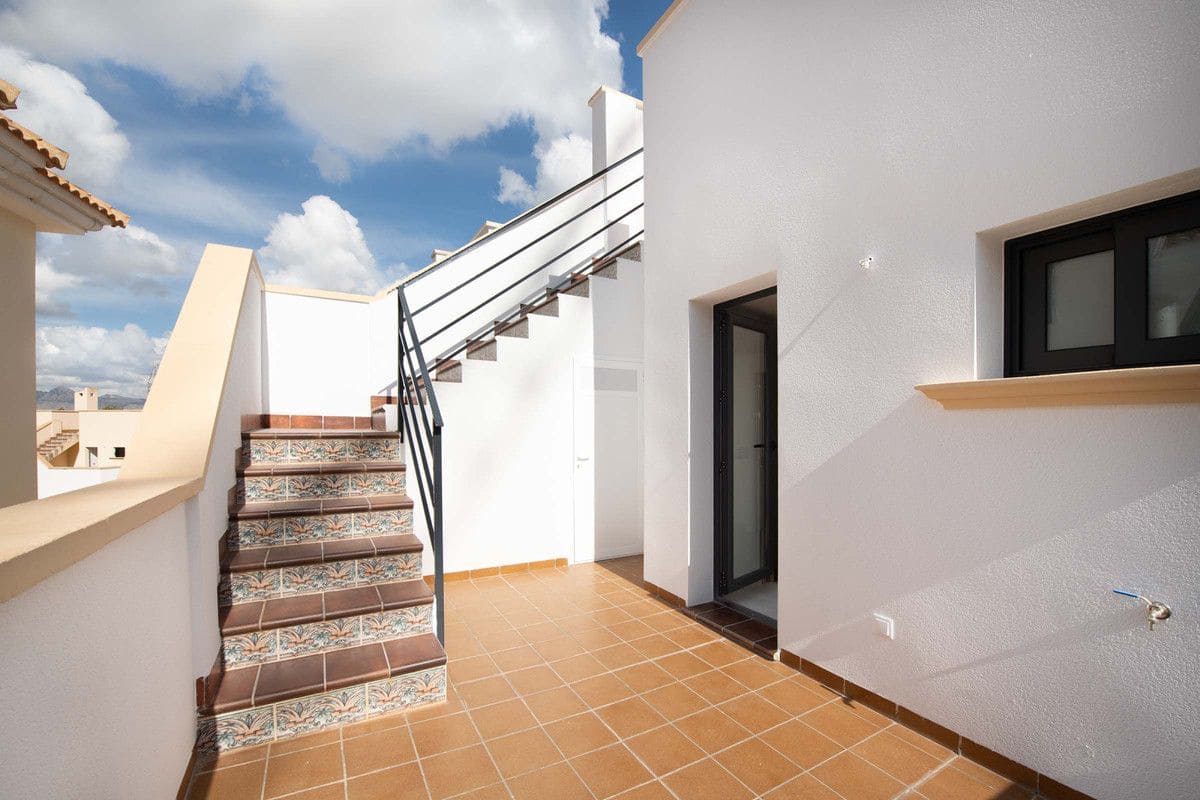 3 bedroom Villa for sale in Cox with pool - € 255,000 (Ref: 9992822)