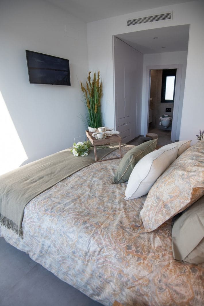 Chalet de 3 habitaciones en Santiago de la Ribera en venta con piscina - 595.000 € (Ref: 9992825)