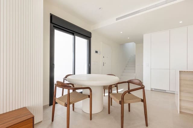 2 sypialnia Willa na sprzedaż w Los Alcázares z basenem - 439 000 € (Ref: 9992827)