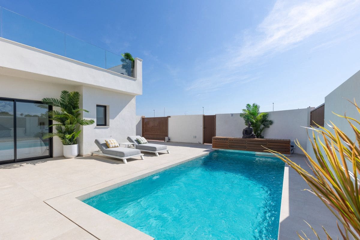3 bedroom Villa for sale in San Javier with pool - € 495,000 (Ref: 9992831)