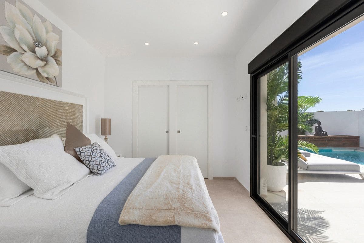3 bedroom Villa for sale in San Javier with pool - € 495,000 (Ref: 9992831)