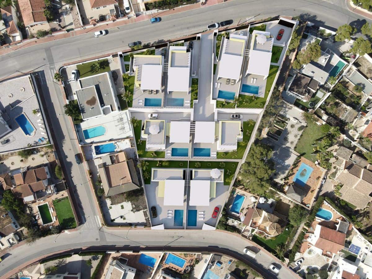 Chalet de 3 habitaciones en La Florida en venta con piscina - 700.000 € (Ref: 9992842)
