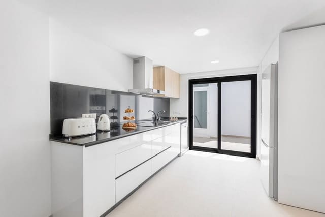 Chalet de 4 habitaciones en Rafal en venta con piscina - 269.000 € (Ref: 9992844)