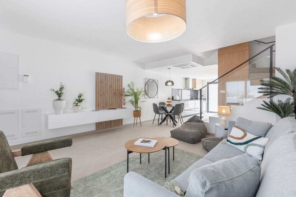 4 makuuhuone Huvila myytävänä paikassa Rafal mukana uima-altaan - 269 000 € (Ref: 9992844)