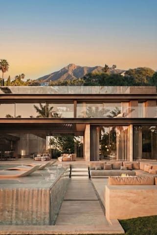 5 slaapkamer Villa te koop in Marbella met zwembad - € 6.900.000 (Ref: 9992850)