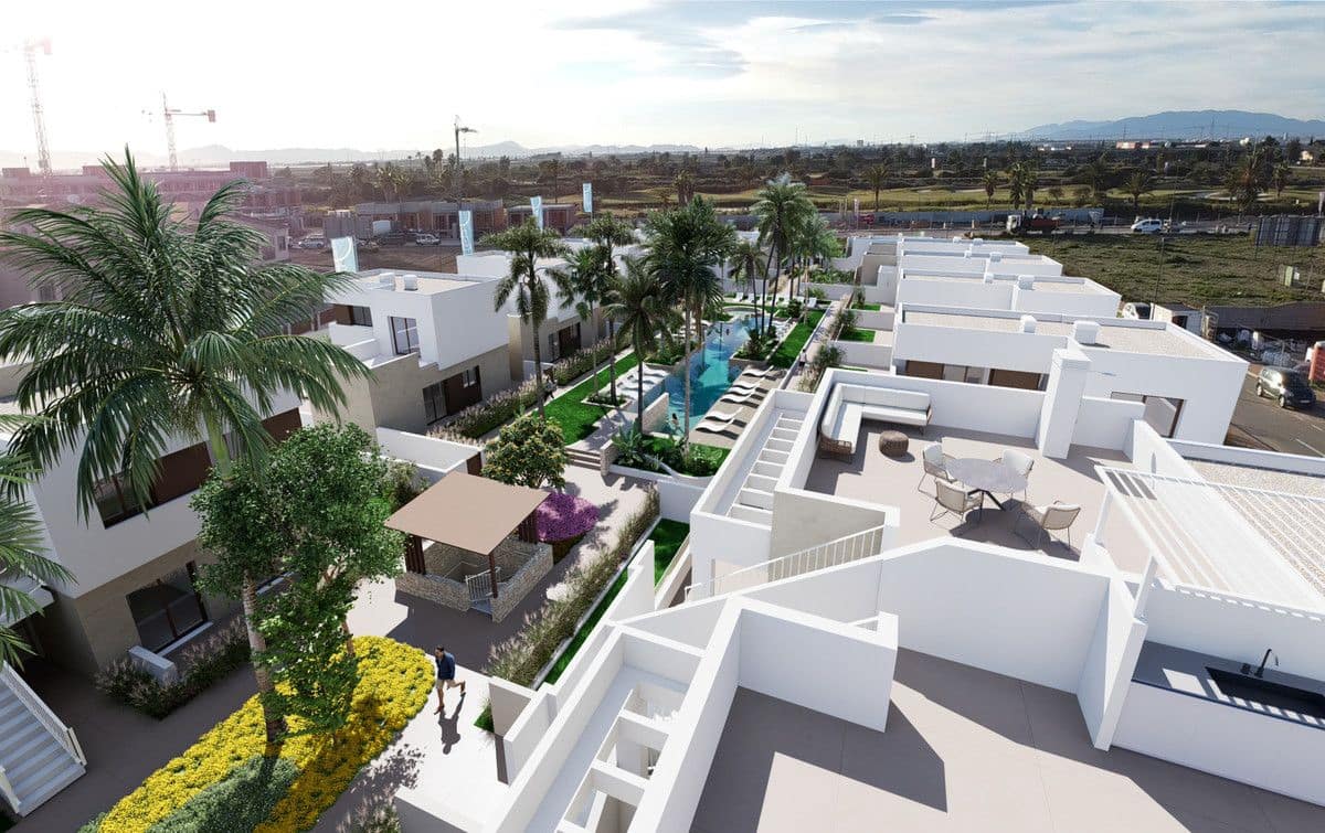3 bedroom Villa for sale in Los Alcazares with pool - € 459,000 (Ref: 9992859)