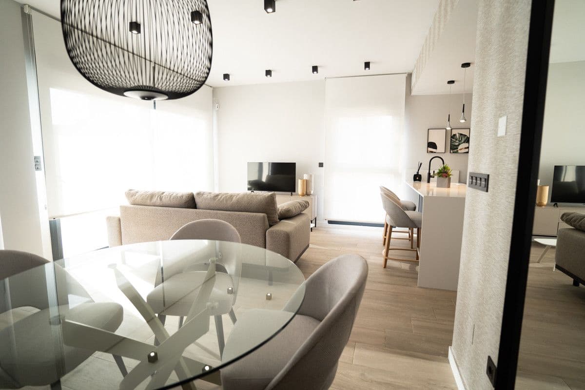 4 makuuhuone Huoneisto myytävänä paikassa Orihuela Costa mukana uima-altaan - 699 900 € (Ref: 9992866)