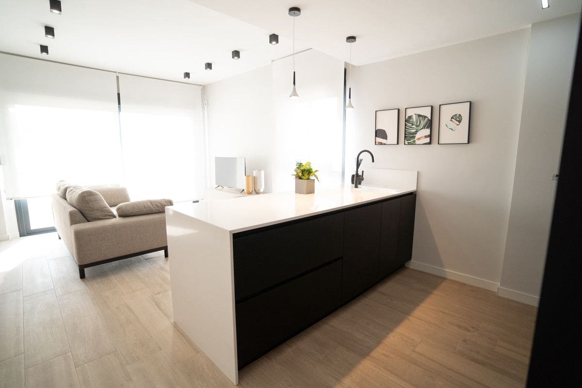 4 makuuhuone Huoneisto myytävänä paikassa Orihuela Costa mukana uima-altaan - 699 900 € (Ref: 9992866)