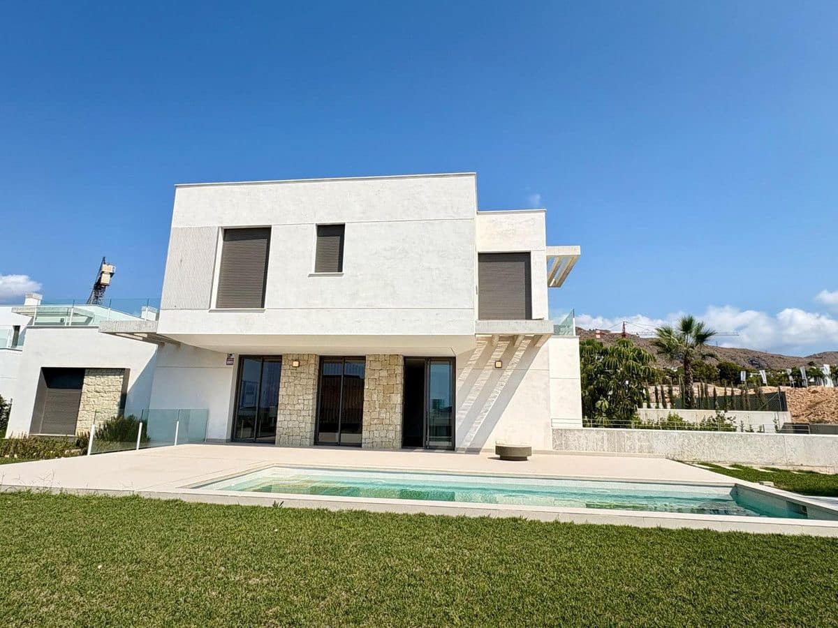 3 soverom Villa til salgs i Finestrat med svømmebasseng - € 895 000 (Ref: 9992876)