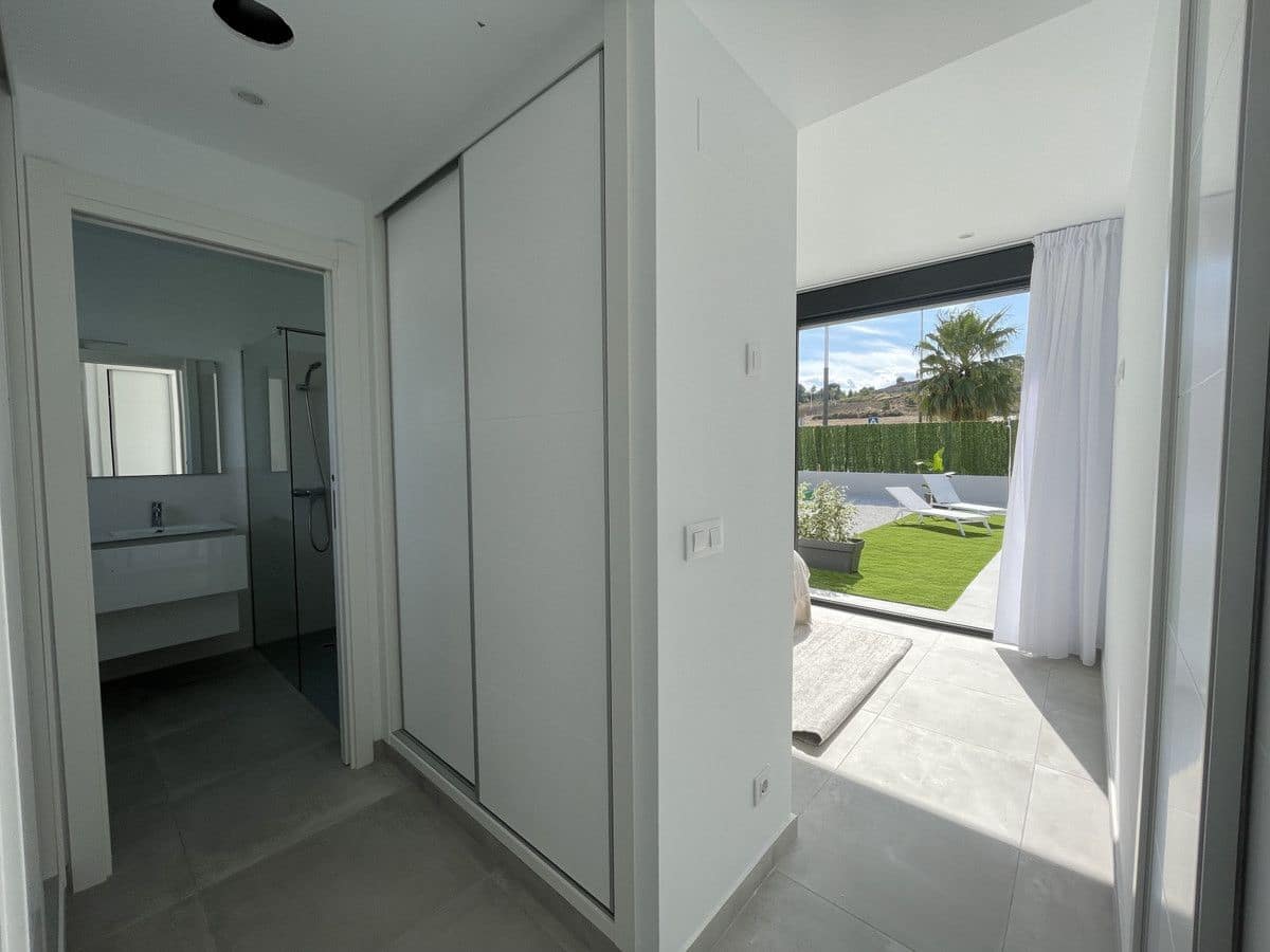 3 makuuhuone Huvila myytävänä paikassa Calasparra mukana uima-altaan - 359 000 € (Ref: 9992888)