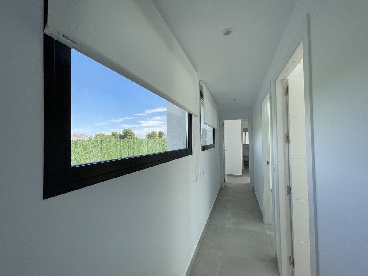 3 makuuhuone Huvila myytävänä paikassa Calasparra mukana uima-altaan - 359 000 € (Ref: 9992888)