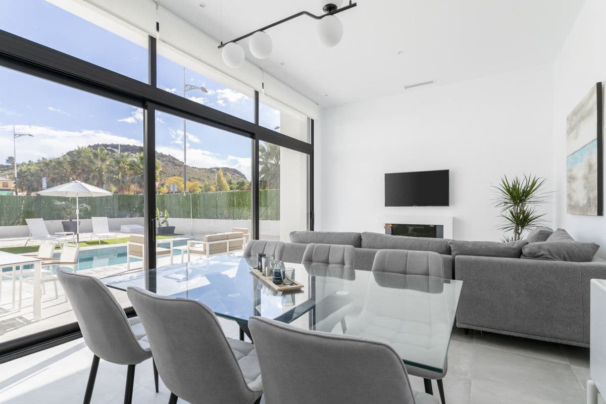3 bedroom Villa for sale in Calasparra with pool - € 359,000 (Ref: 9992888)