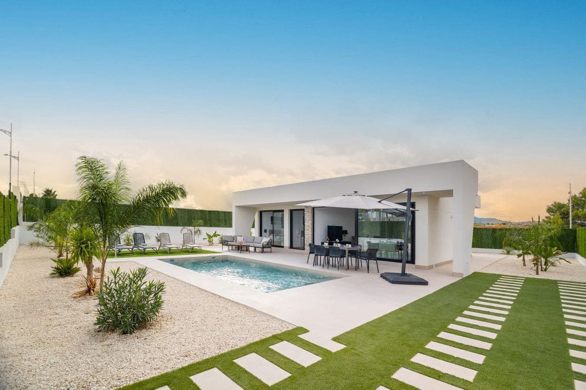 3 bedroom Villa for sale in Calasparra with pool - € 359,000 (Ref: 9992888)