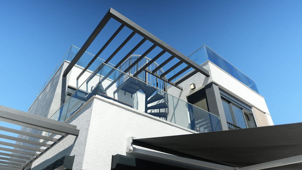 3 soveværelse Villa til salg i La Nucia med swimmingpool - € 530.000 (Ref: 9992905)
