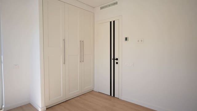 3 soveværelse Villa til salg i La Nucia med swimmingpool - € 530.000 (Ref: 9992905)