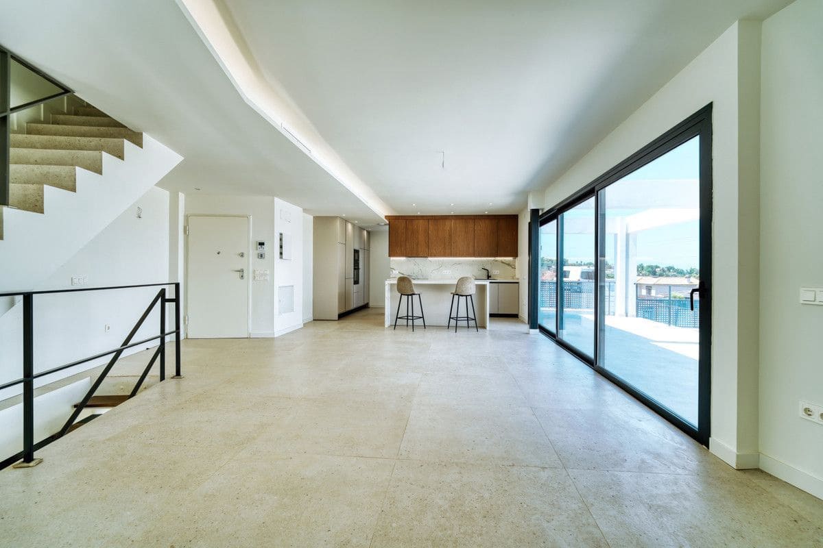 4 slaapkamer Villa te koop in Pinos de Alhaurin met zwembad - € 890.000 (Ref: 9992908)