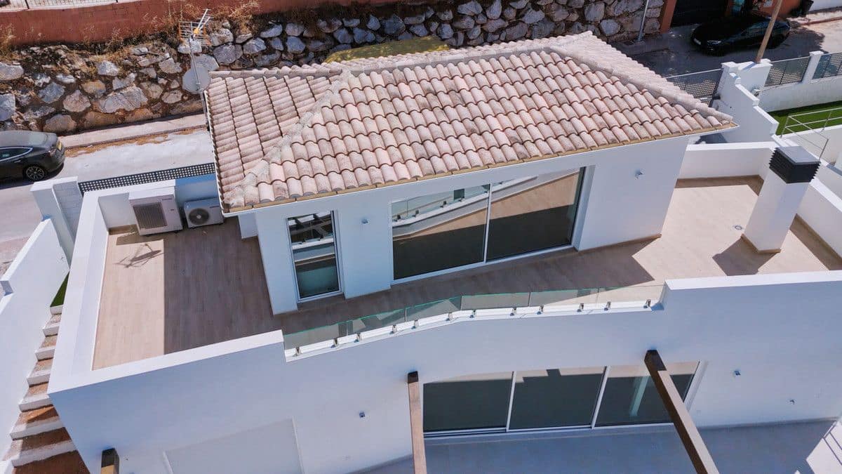 4 slaapkamer Villa te koop in Pinos de Alhaurin met zwembad - € 890.000 (Ref: 9992908)