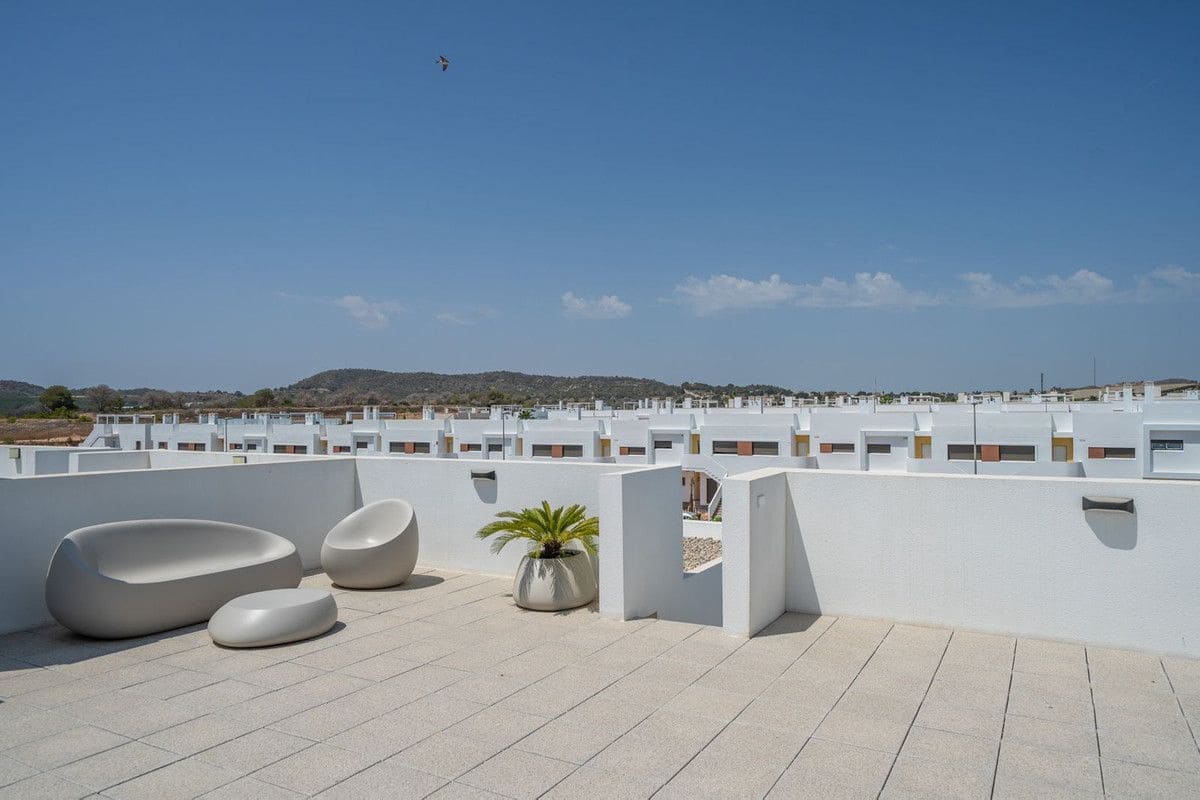 2 bedroom Apartment for sale in Orihuela with pool - € 299,900 (Ref: 9992916)