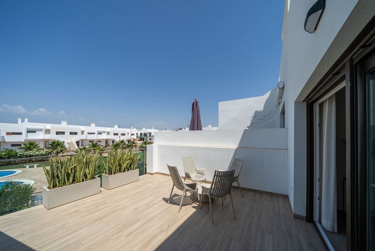 2 makuuhuone Huvila myytävänä paikassa Orihuela mukana uima-altaan - 309 900 € (Ref: 9992917)