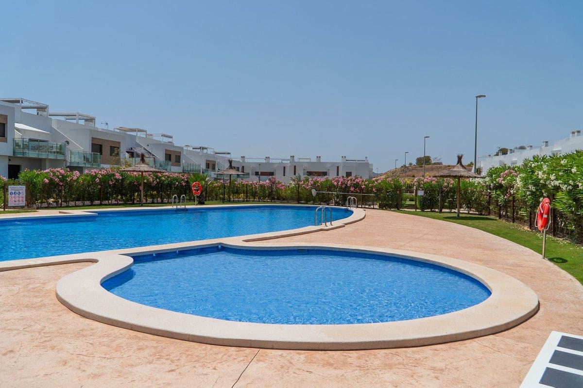 2 bedroom Apartment for sale in Orihuela with pool - € 269,900 (Ref: 9992918)
