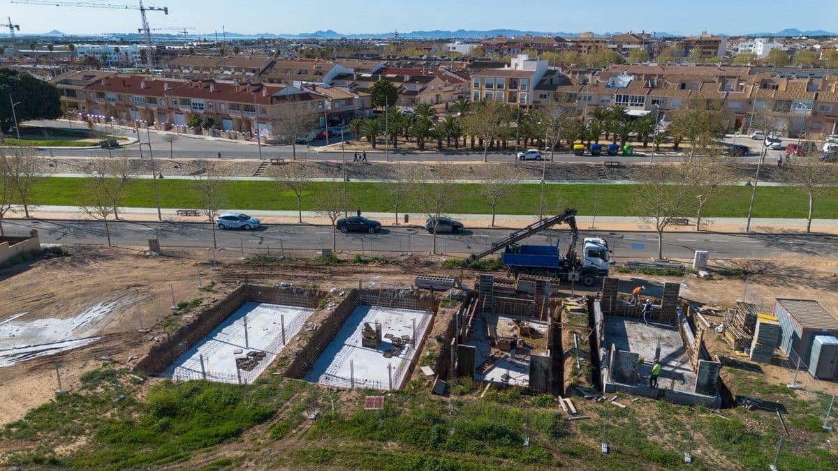3 quarto Moradia para venda em Pilar de la Horadada com piscina - 550 000 € (Ref: 9992924)