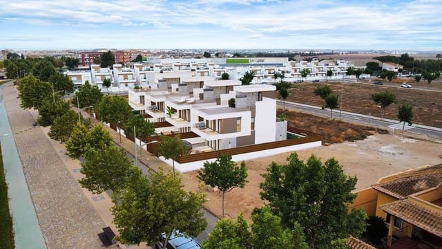 3 chambre Villa/Maison à vendre à Pilar de la Horadada avec piscine - 550 000 € (Ref: 9992924)