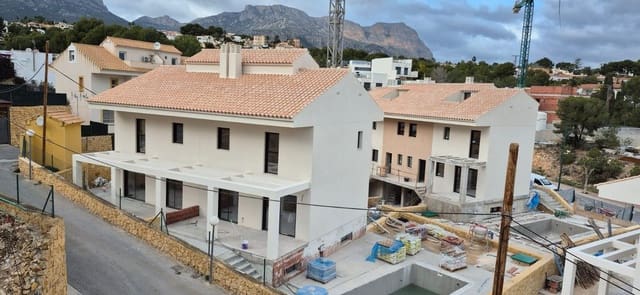 3 soveværelse Villa til salg i La Nucia med swimmingpool - € 594.000 (Ref: 9992938)