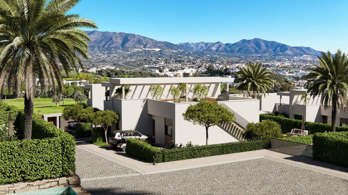 3 quarto Moradia para venda em Cerro del Aguila com piscina - 530 000 € (Ref: 9992960)