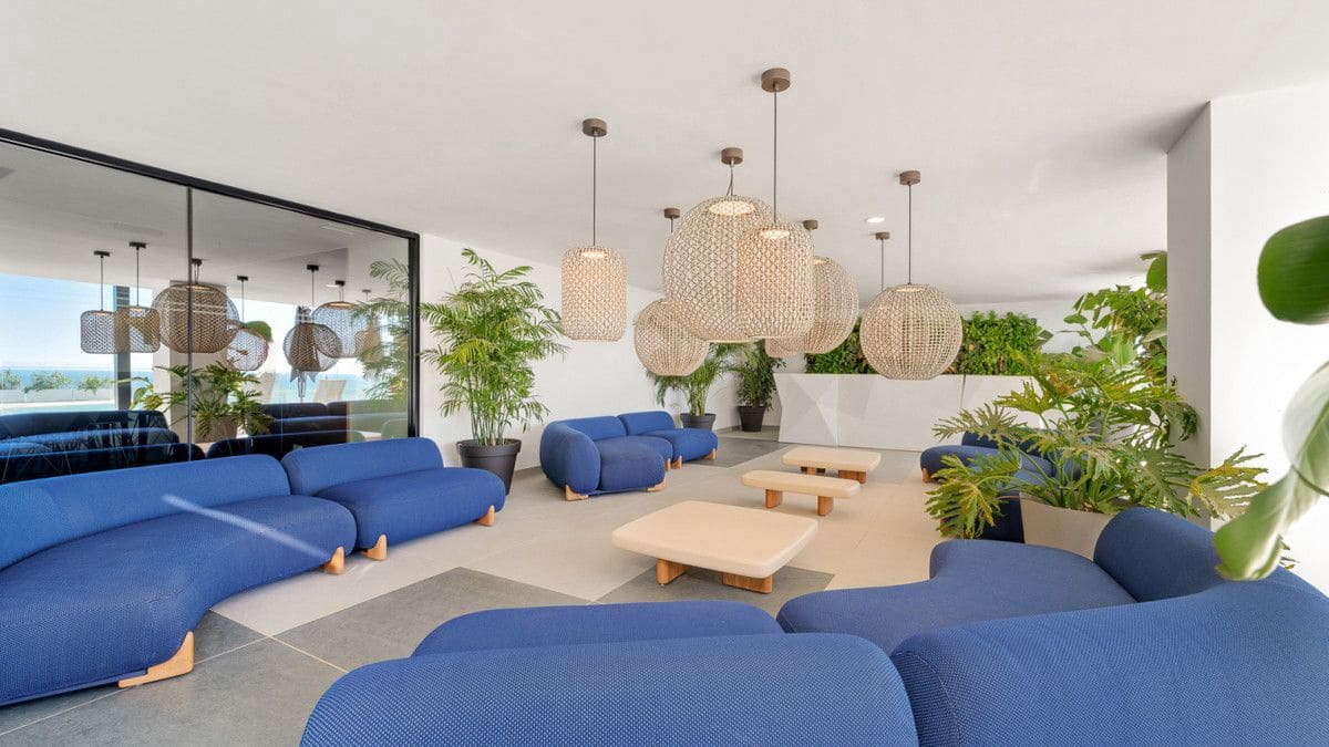 3 soveværelse Lejlighed til salg i Carvajal med swimmingpool - € 1.129.000 (Ref: 9992980)