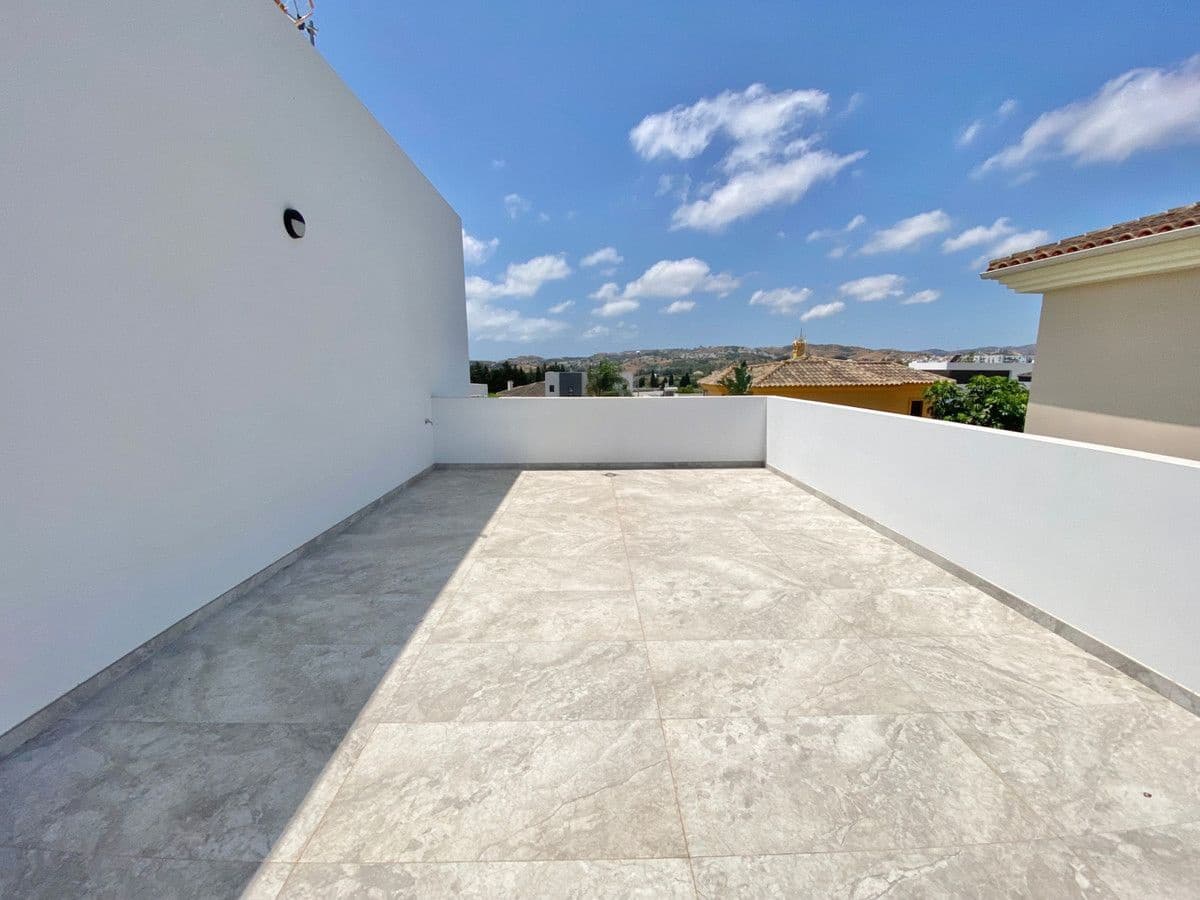 2 sovrum Villa till salu i Mijas Golf med pool - 1 400 000 € (Ref: 9992988)