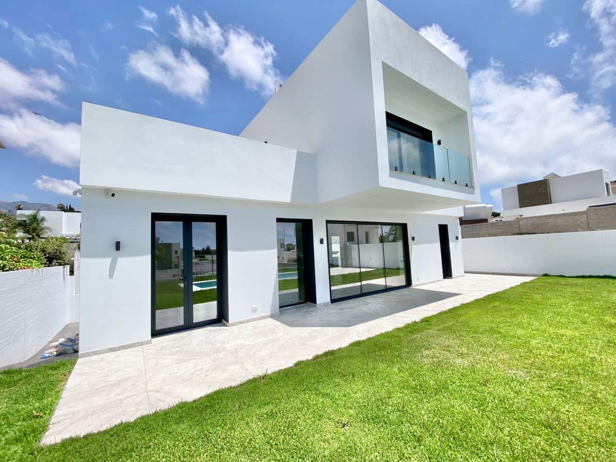 2 sovrum Villa till salu i Mijas Golf med pool - 1 400 000 € (Ref: 9992988)