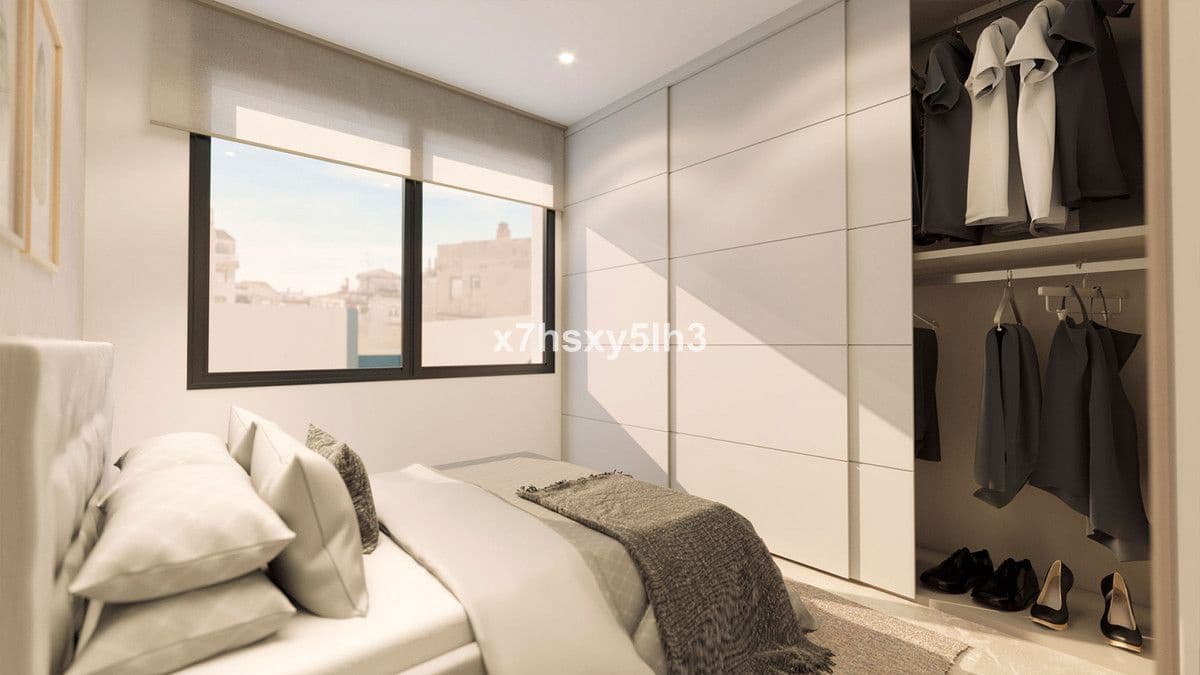 1 soveværelse Lejlighed til salg i Torrevieja med swimmingpool - € 199.000 (Ref: 9993007)