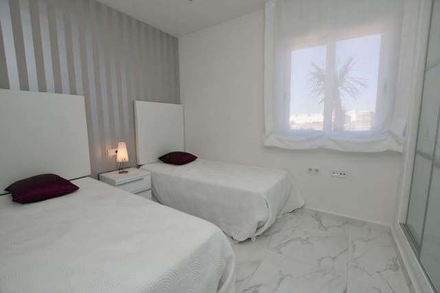2 soverom Villa til salgs i San Miguel de Salinas med svømmebasseng - € 251 900 (Ref: 9993018)