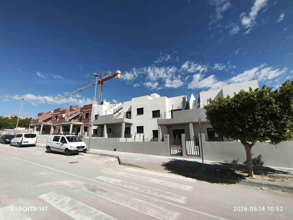 2 soverom Villa til salgs i San Miguel de Salinas med svømmebasseng - € 251 900 (Ref: 9993018)