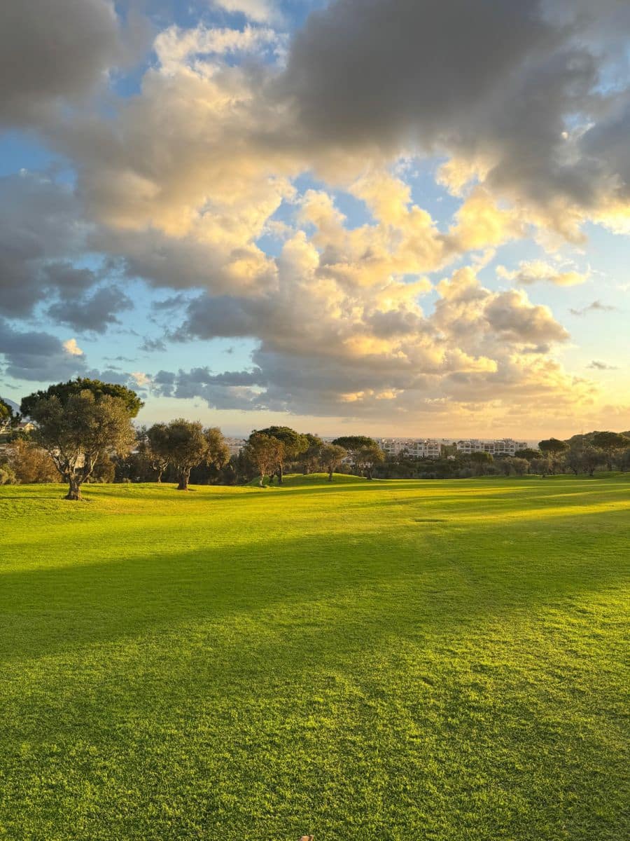 3 bedroom Apartment for sale in Mijas with pool - € 455,000 (Ref: 9993023)