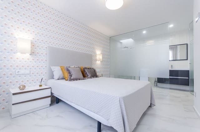 4 soverom Villa til salgs i San Miguel de Salinas med svømmebasseng - € 630 000 (Ref: 9993041)